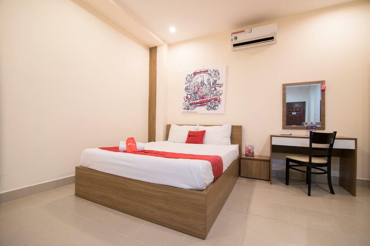 Reddoorz @ Hai Ba Trung Street Thành Pho Ho Chí Minh Esterno foto